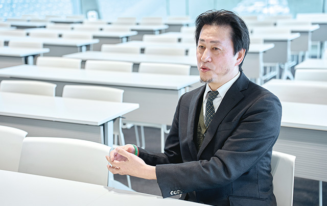 宮本 行庸 教授