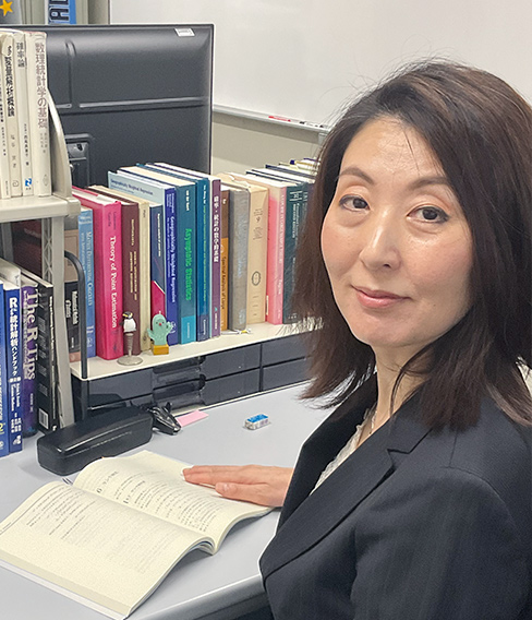 山村 麻理子 准教授